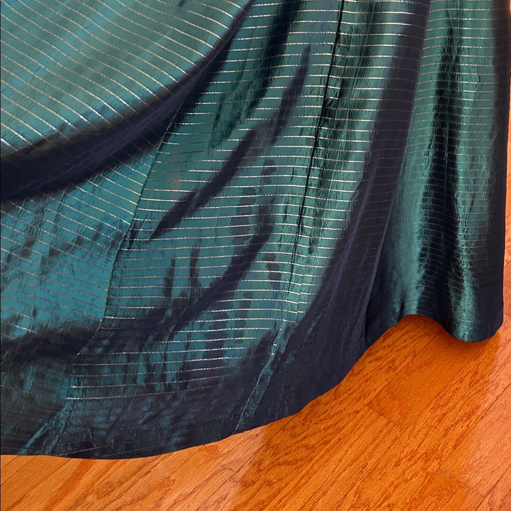 Glamorous 1940’s Satin Taffeta Lurex Full Length XS Hostess Gown - Picture 9 of 9